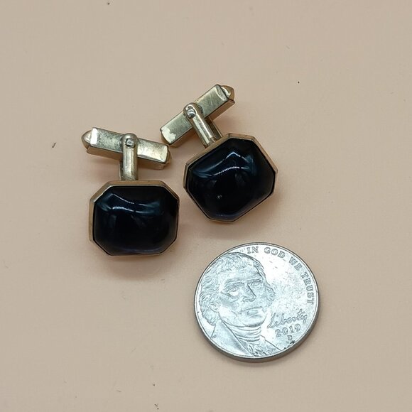Vintage SWANK Cufflinks Blue Glass Gold Tone .5" - Picture 1 of 3